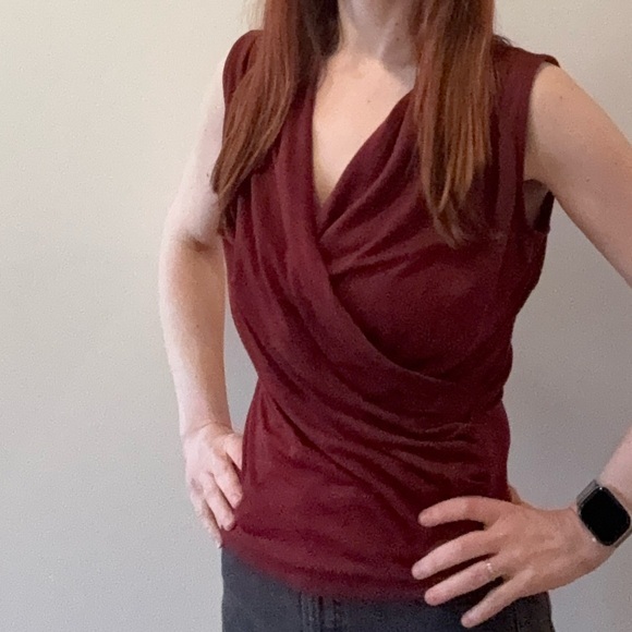 Banana Republic Tops - Banana Republic top, v neck, red size XS